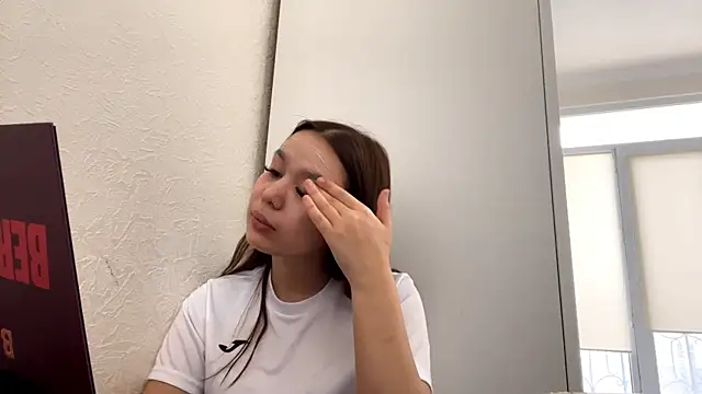 Snapshot of Katerinazz chatting on February 25, 5:07 am Katerinazz online show from February 25, 5:07 am