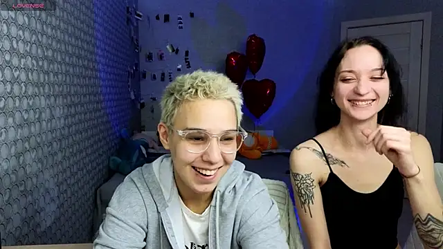 LuxuryLoverss online show from March 7, 11:05 am