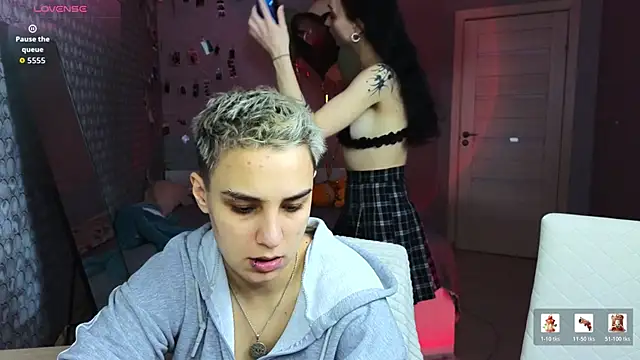 LuxuryLoverss online show from March 31, 11:01 am