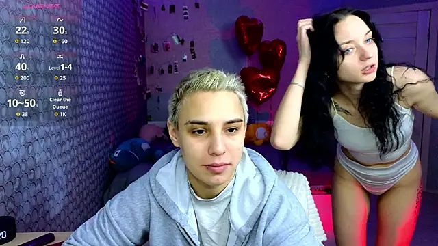 LuxuryLoverss online show from March 5, 4:09 am