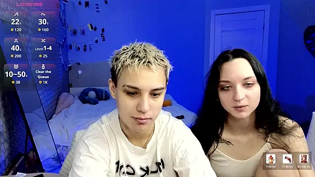 LuxuryLoverss online show from April 18, 11:12 am