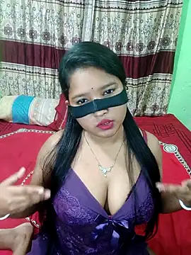 Snapshot of Turshaio chatting on June 25, 5:18 pm Turshaio online show from June 25, 5:18 pm