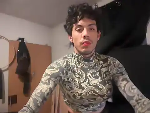 putitalUISA online show from February 27, 11:10 am