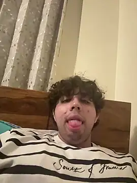 lucasmaxtoy online show from February 24, 5:58 pm