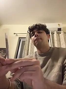 lucasmaxtoy online show from February 26, 8:09 pm