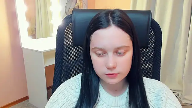 Snapshot of LynnaNull chatting on February 26, 1:44 pm LynnaNull online show from February 26, 1:44 pm