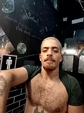 Snapshot of joyboyAct chatting on March 17, 5:21 am joyboyAct online show from March 17, 5:21 am