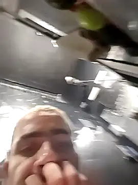 Snapshot of joyboyAct chatting on March 22, 10:33 pm joyboyAct online show from March 22, 10:33 pm