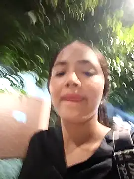 Sexy cloe outdoors online show from March 4, 11:45 pm