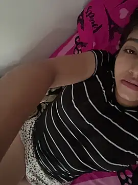 Sexy mia outdoors online show from April 12, 7:39 pm