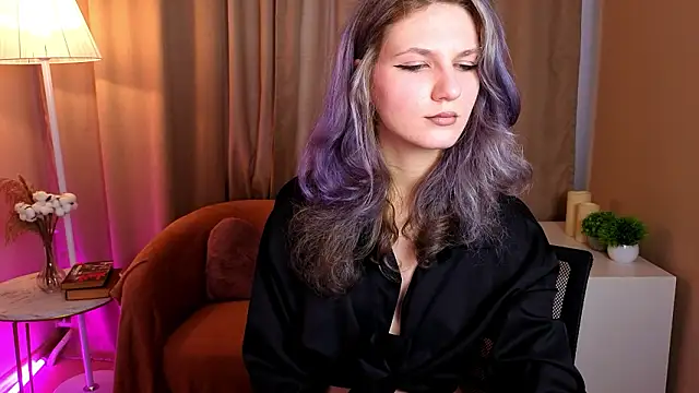 lychee chan online show from March 8, 12:52 pm