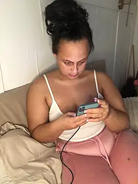 mayawesttt online show from March 21, 5:06 pm