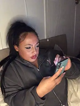 mayawesttt online show from March 15, 9:44 pm