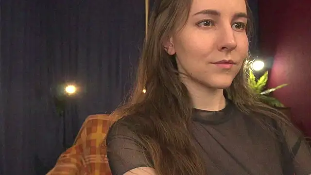 felynn online show from March 17, 2:03 am