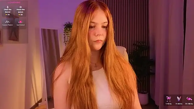 Elle Funning online show from April 5, 3:13 am