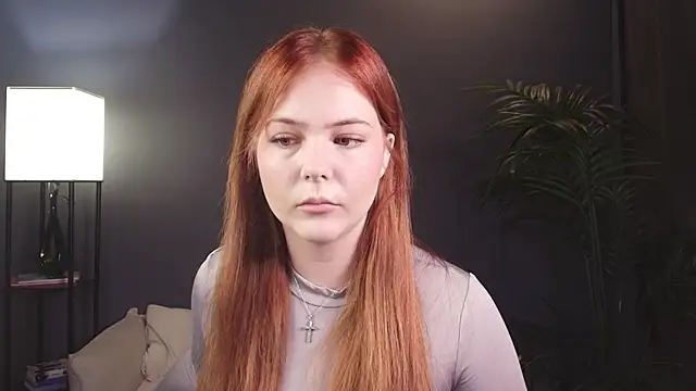 Elle Funning online show from May 31, 3:23 am