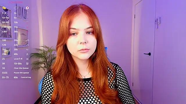 Elle Funning online show from May 23, 8:57 am