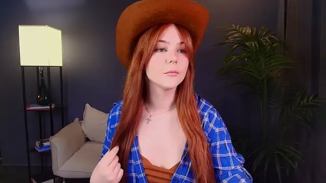 Elle Funning online show from May 14, 3:25 am