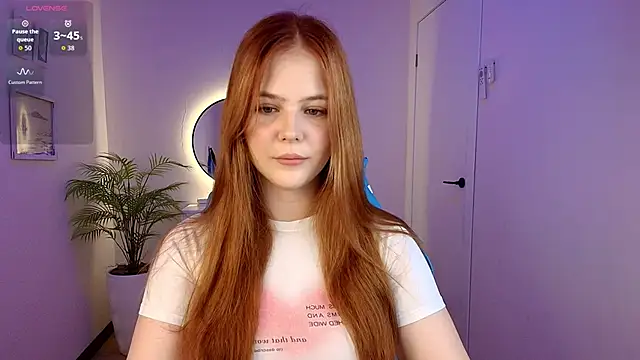 Elle Funning online show from March 26, 2:10 am