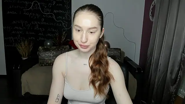 AlicaFoxis online show from March 6, 6:47 pm