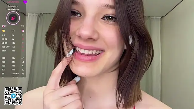 Carolini i online show from April 16, 9:39 pm