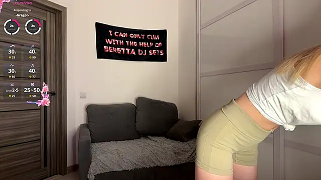 HeeEgno online show from March 13, 5:07 pm