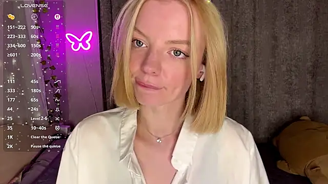Snapshot of Marry_Sornatiko chatting on July 18, 6:16 pm Marry Sornatiko online show from July 18, 6:16 pm
