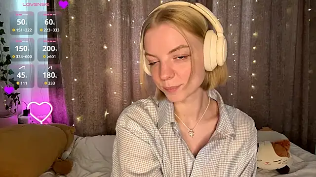 Snapshot of Marry_Sornatiko chatting on June 11, 3:09 pm Marry Sornatiko online show from June 11, 3:09 pm
