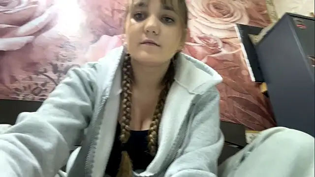Snapshot of JanineThielman chatting on June 27, 12:22 pm JanineThielman online show from June 27, 12:22 pm