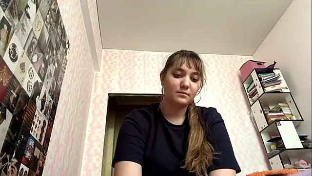 Snapshot of JanineThielman chatting on June 16, 10:04 am JanineThielman online show from June 16, 10:04 am