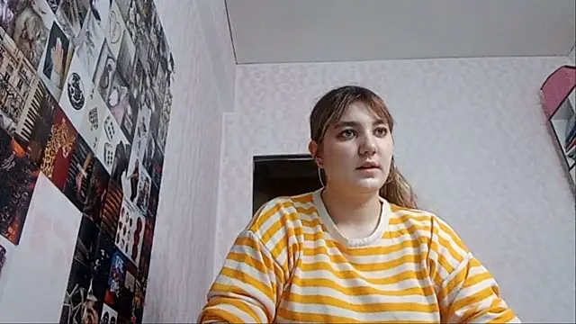 Snapshot of JanineThielman chatting on July 7, 9:24 am JanineThielman online show from July 7, 9:24 am