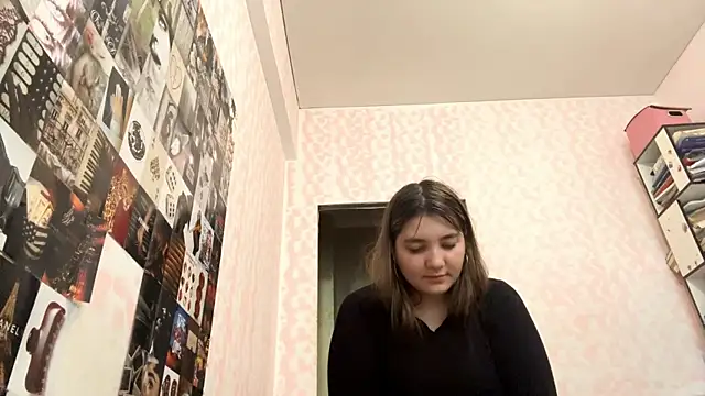 Snapshot of JanineThielman chatting on July 15, 5:25 am JanineThielman online show from July 15, 5:25 am