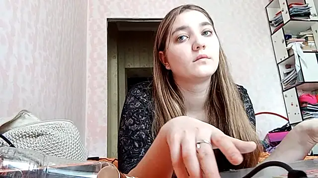 JanineThielman online show from March 22, 4:38 am