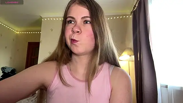 Snapshot of Amy_Maev chatting on May 11, 11:33 am Amy Maev online show from May 11, 11:33 am