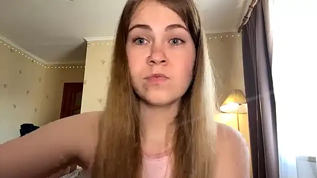 Snapshot of Amy_Maev chatting on May 10, 7:12 am Amy Maev online show from May 10, 7:12 am