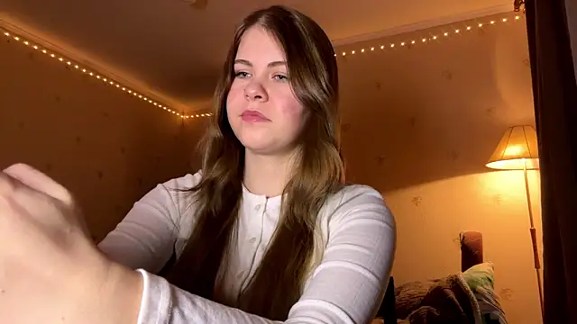 Amy Maev online show from March 7, 5:18 pm