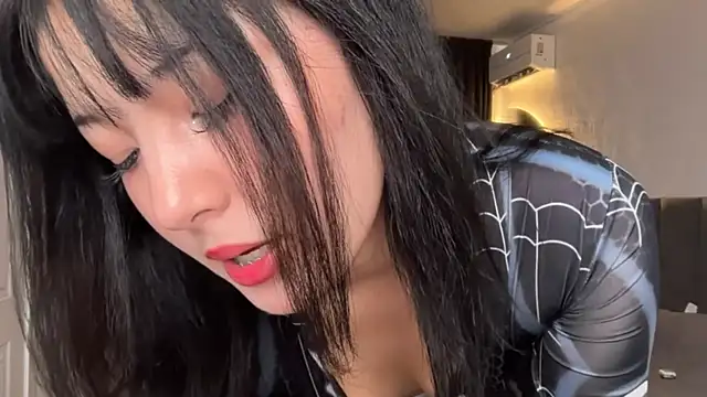 Snapshot of minnie_joy chatting on July 11, 12:38 pm minnie joy online show from July 11, 12:38 pm