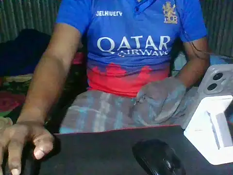 Snapshot of BestDick2910 chatting on March 19, 6:46 am BestDick2910 online show from March 19, 6:46 am