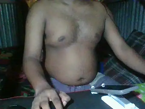 Snapshot of BestDick2910 chatting on April 16, 9:43 am BestDick2910 online show from April 16, 9:43 am