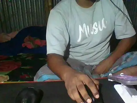 Snapshot of BestDick2910 chatting on March 24, 5:51 am BestDick2910 online show from March 24, 5:51 am