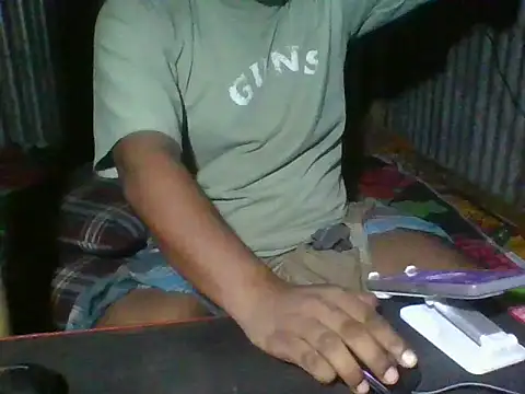 Snapshot of BestDick2910 chatting on March 29, 6:42 pm BestDick2910 online show from March 29, 6:42 pm