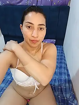 Snapshot of ANGELY_WET_JEET chatting on June 23, 2:53 am ANGELY WET JEET online show from June 23, 2:53 am