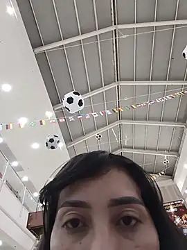 Snapshot of ANGELY_WET_JEET chatting on July 12, 1:28 am ANGELY WET JEET online show from July 12, 1:28 am