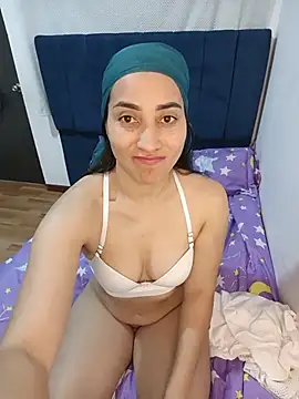 Snapshot of ANGELY_WET_JEET chatting on June 8, 7:58 pm ANGELY WET JEET online show from June 8, 7:58 pm