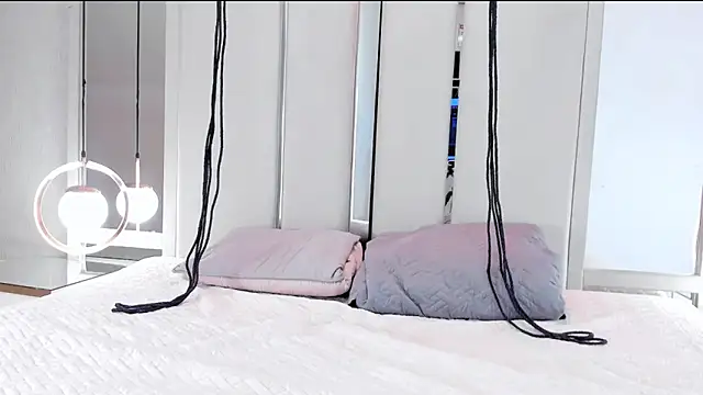 Calioperoux online show from April 5, 9:21 pm