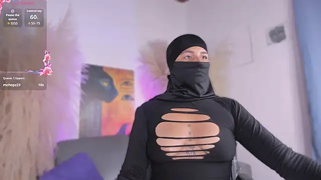 milkk  online show from February 25, 10:53 pm