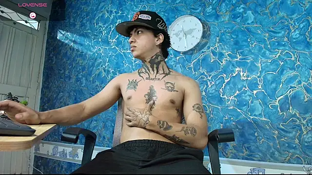 Tessarion Black online show from March 3, 4:30 am