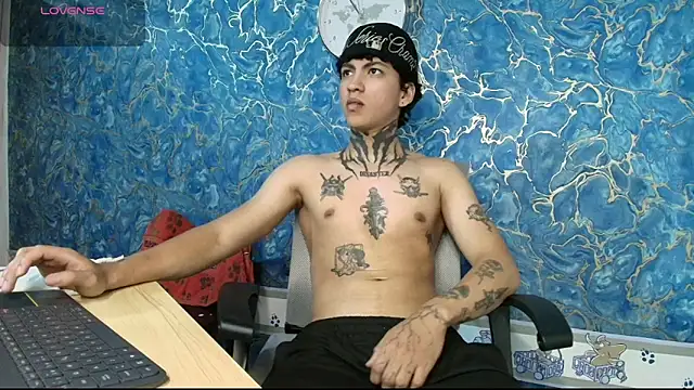 Tessarion Black online show from March 2, 4:02 am