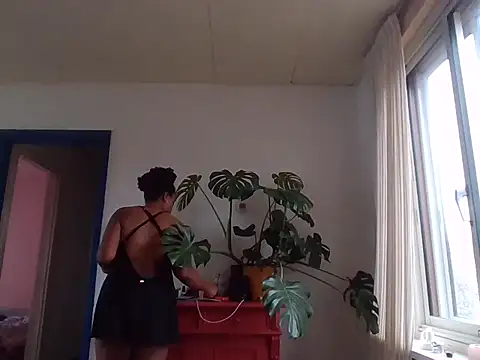 Snapshot of Writergurl69 chatting on March 1, 1:33 pm Writergurl69 online show from March 1, 1:33 pm