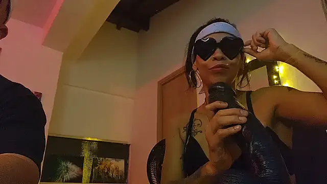 FirexxxDesire69 online show from March 22, 7:10 am